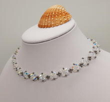 Carica l&#39;immagine nel visualizzatore di Gallery, Collana &quot;Nizza&quot; a girocollo con cristalli Swarovski - eclipseartgallery-gioielli
