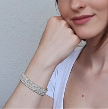 Carica l&#39;immagine nel visualizzatore di Gallery, Bracciale da cerimonia di cristalli Swarovski
