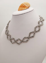 Carica l&#39;immagine nel visualizzatore di Gallery, Collana &quot;Praga&quot; chocker di lusso realizzata con cristalli e argento - EclipseArtGallery Gioielli
